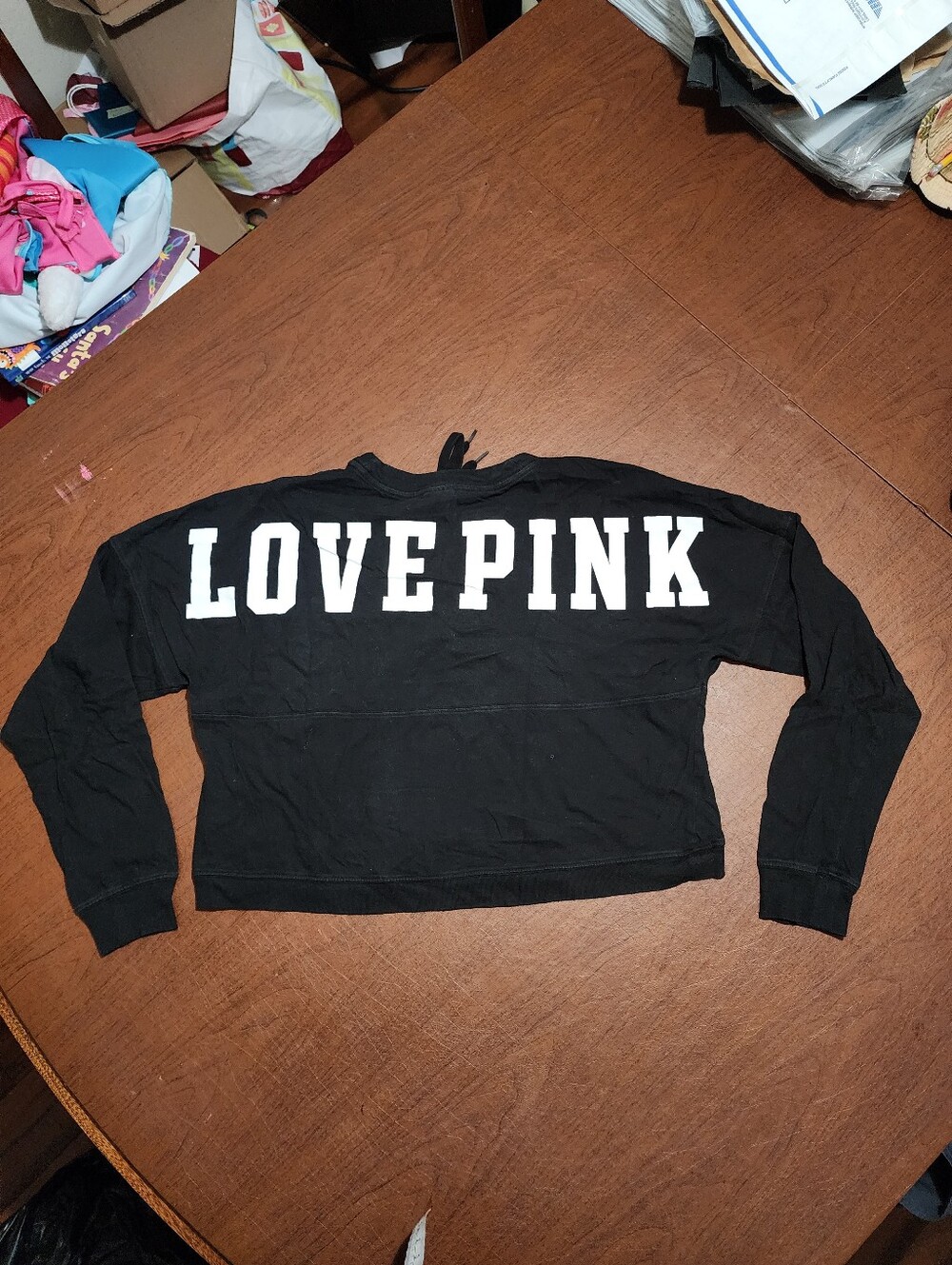 PINK Victoria's Secret 'LOVE PINK' Black Cropped Sweatshirt